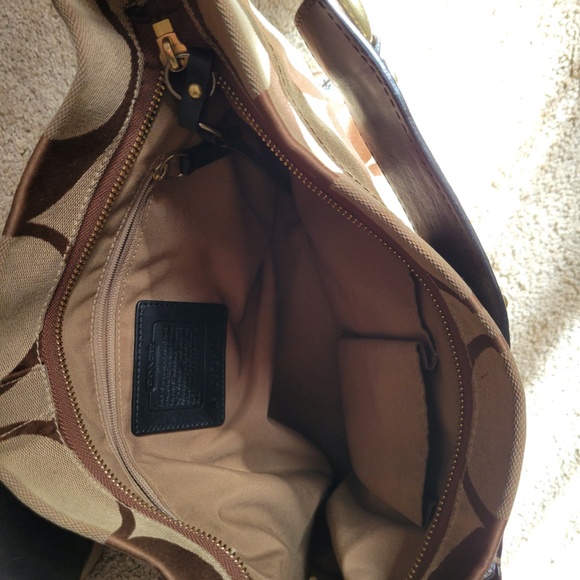 Medium shoulder Bag - Picture 3 of 3